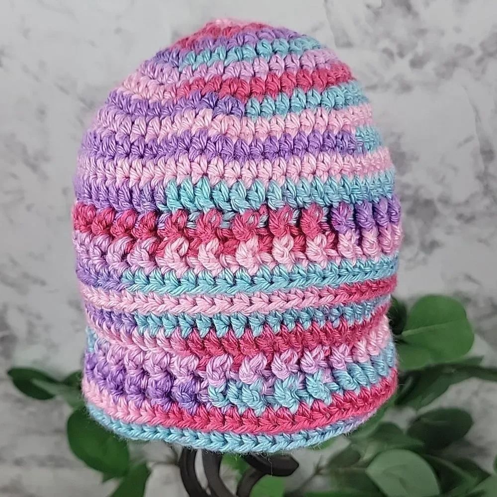 Handmade knitted beanie One Size - Picture 4 of 6